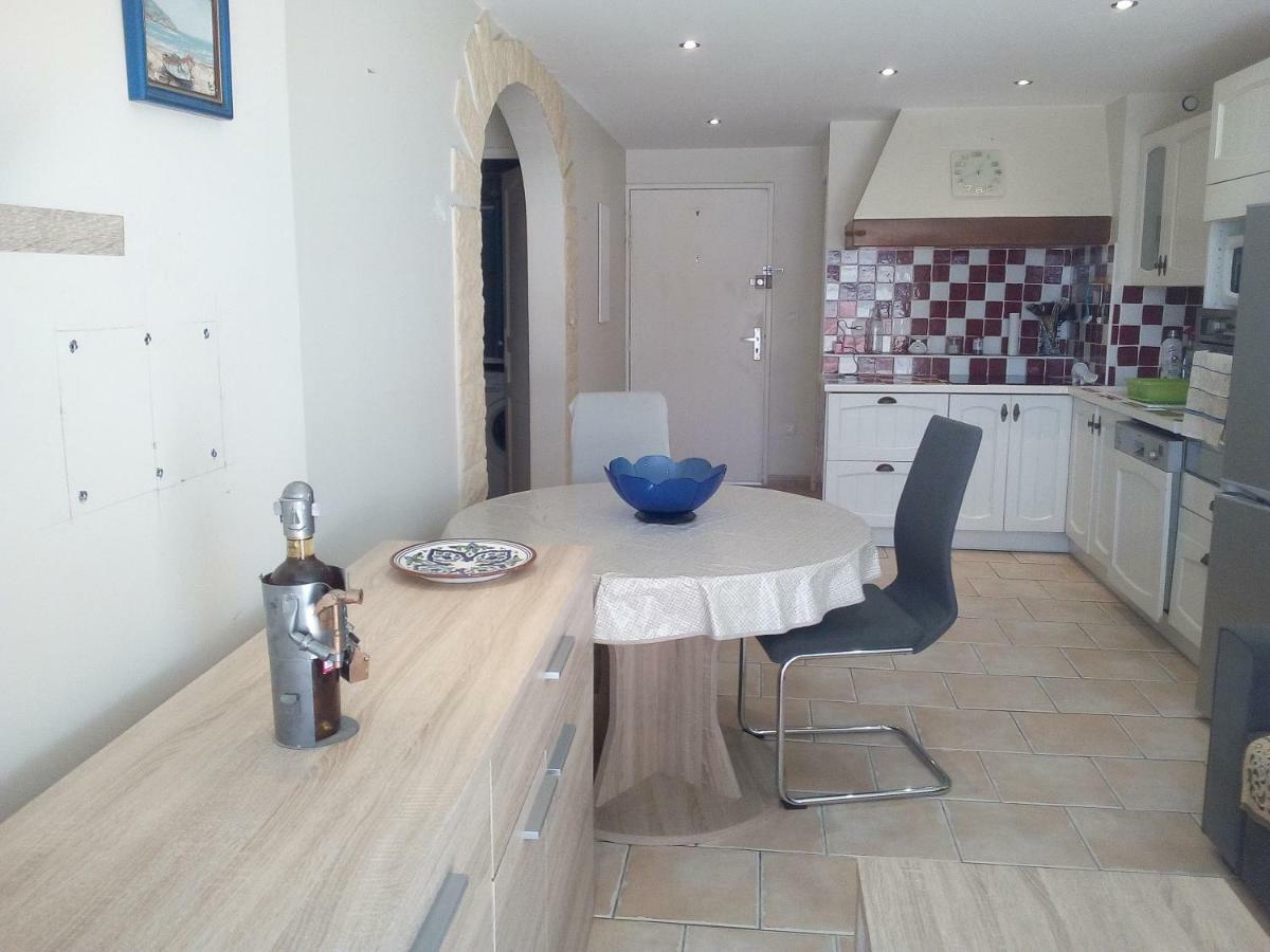 Appartement En Bord De Mer ポール・ラ・ヌーヴェル エクステリア 写真